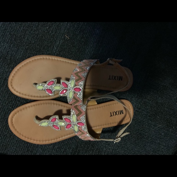 Sandals - Picture 1 of 2